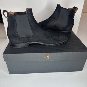 Allen Edmonds - Black Liverpool Suede Chelsea Boots - 10D